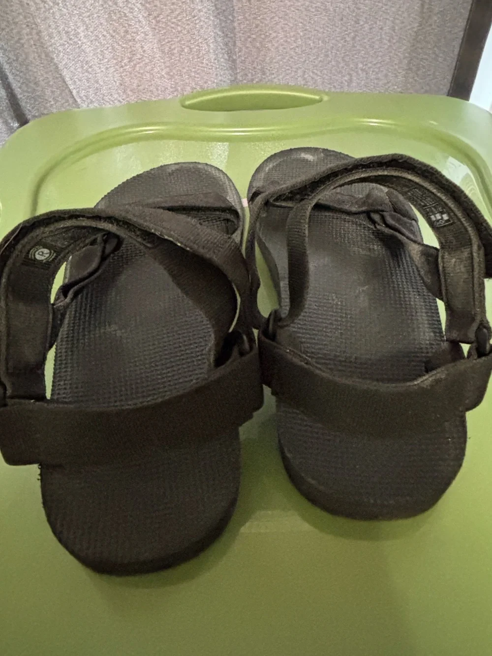 Teva Black Velcro Strap Sandals Sz 10 Excellent Condition